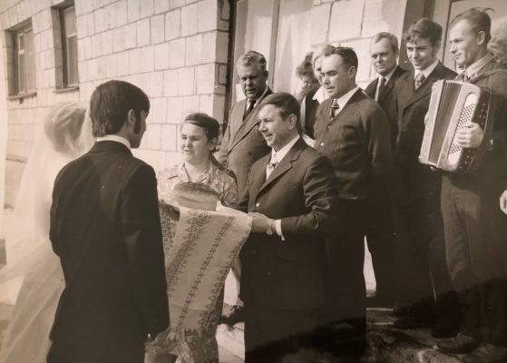    Комсомольская свадьба в Камышине. 1974 год (Госкаталог)