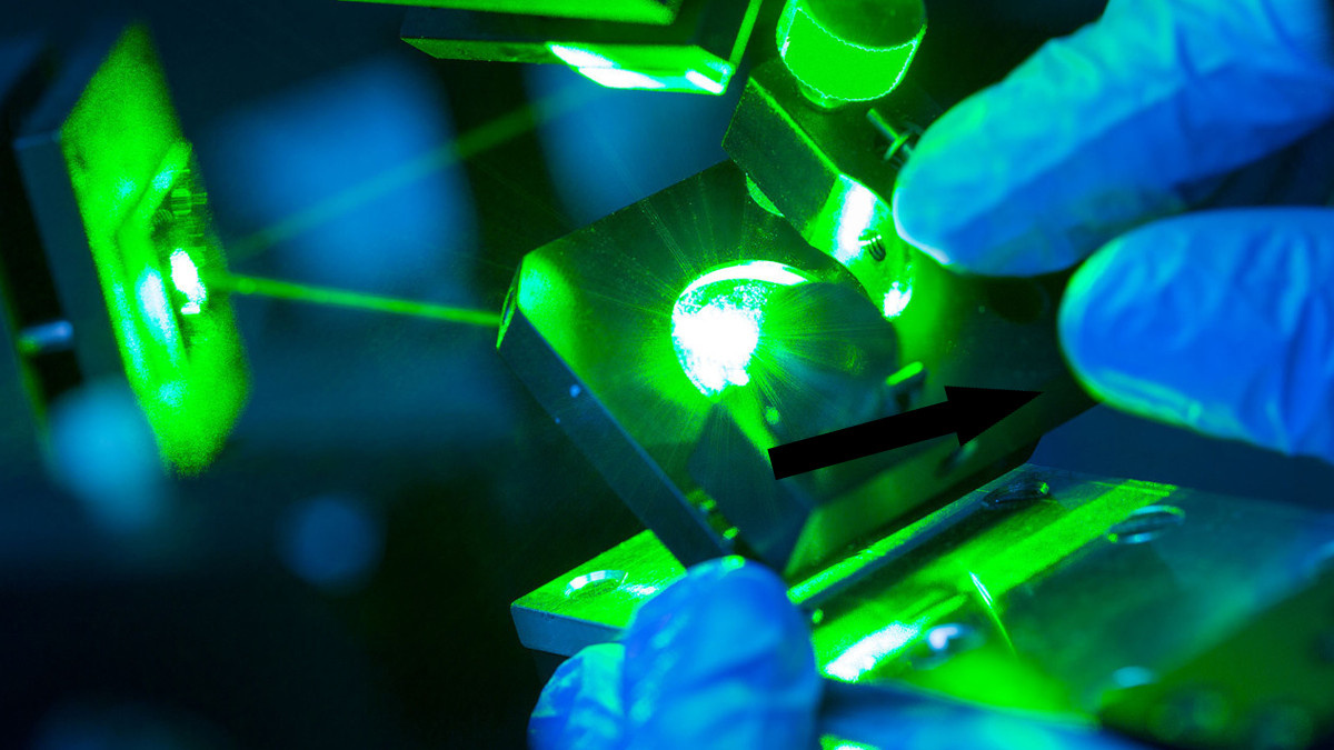    Лазерная связь в небесах: проект "Скальпель" и его будущее