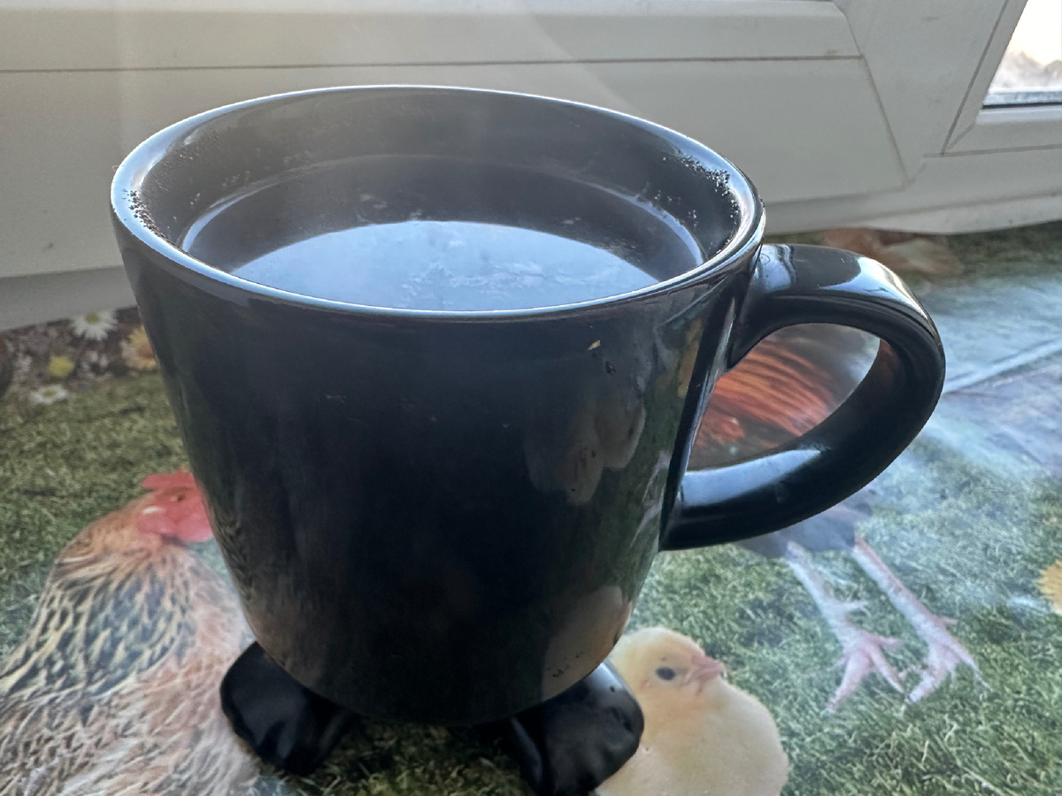 Чашечка кофе утром очень заряжает.