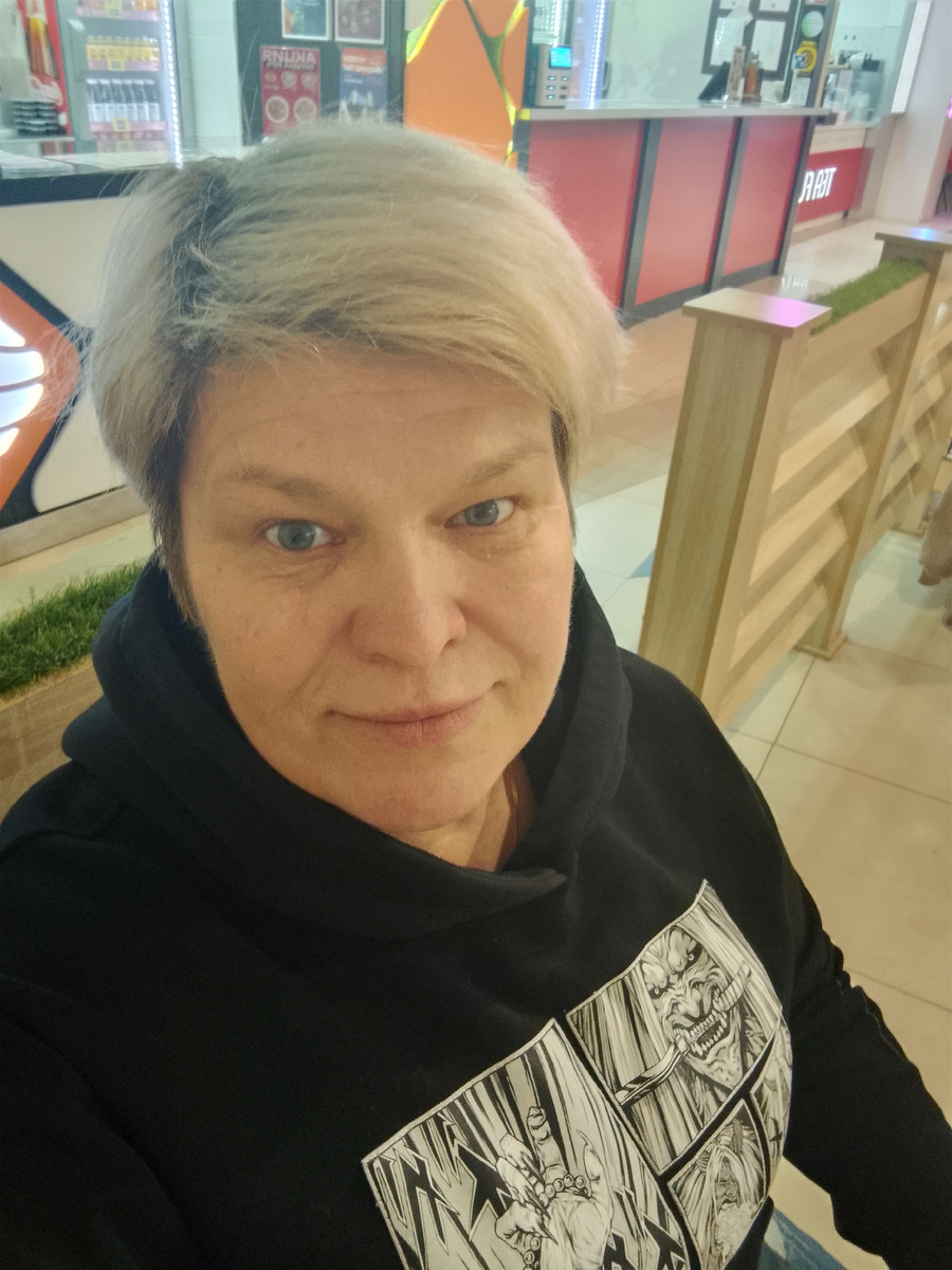 Перед фильмом, что то призамученая я