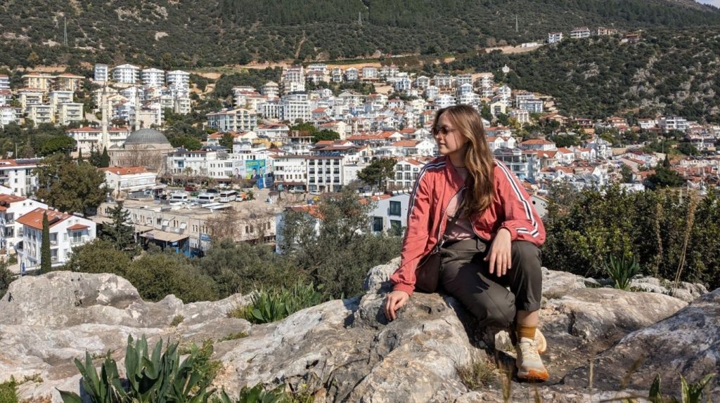     Читательские привычки менеджера электронной библиотеки МИФа Алены Тонковой Антон Бахарев