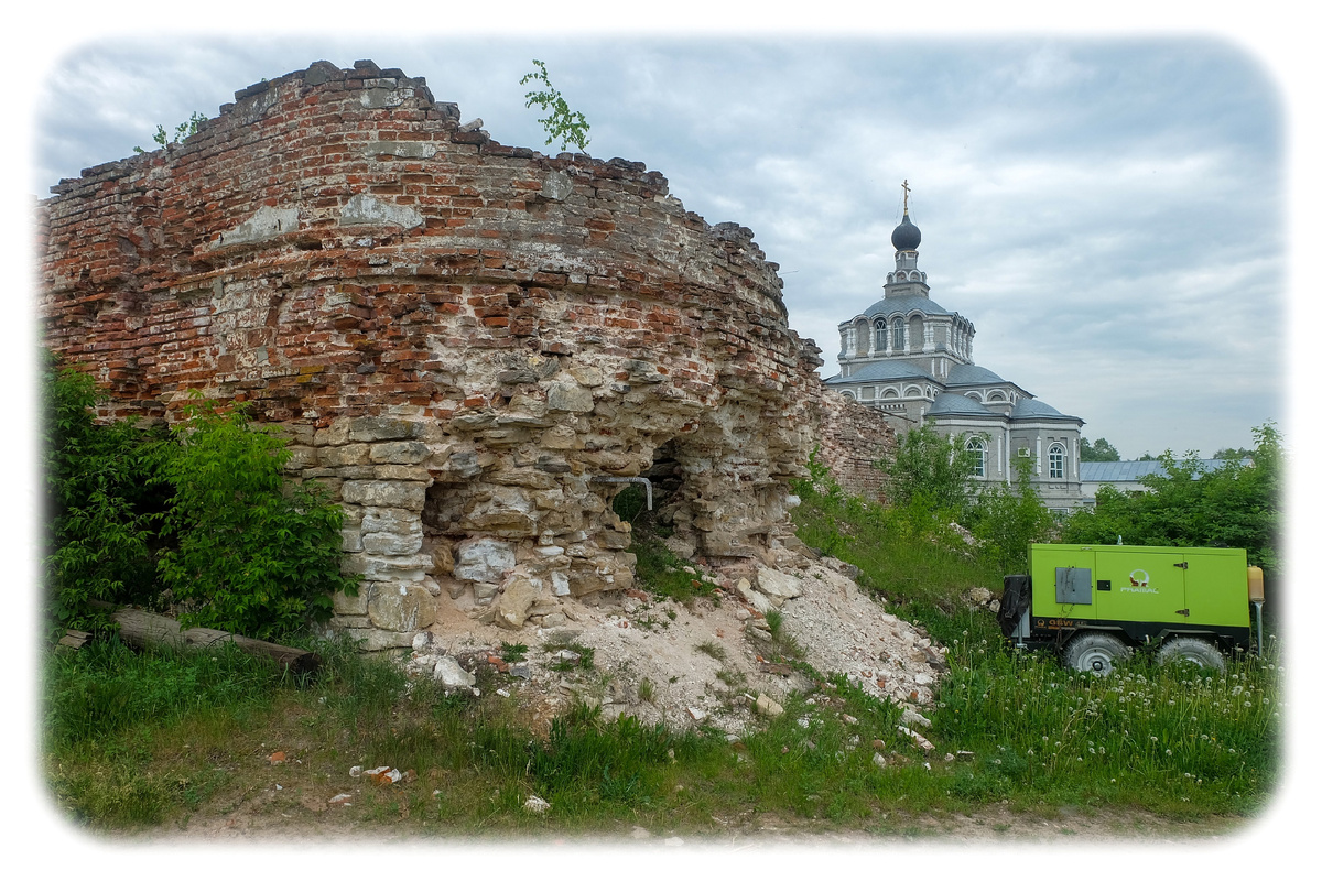 Руины Смоленского собора.

26.05.2023