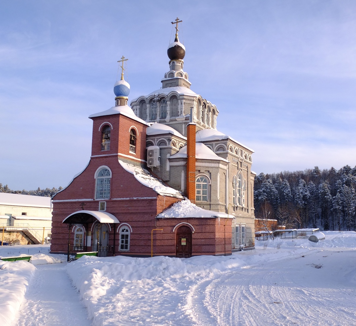 Церковь Евфимия Великого и Тихона Задонского. 1898-1900 г. Архитектор Ф.Н. Малиновский.

06.01.2021