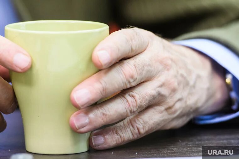 Мошенницы обманули старушку, снимая порчу. Фото: Владимир Жабриков © URA.RU