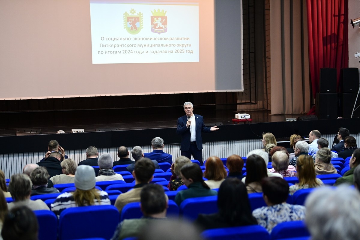    Глава Карелии обозначил приоритеты развития Питкяранты. Фото: "Республика"/Сергей Юдин