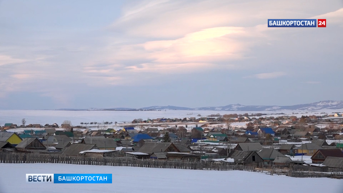    В Башкирии ищут провалившегося под лед мужчину