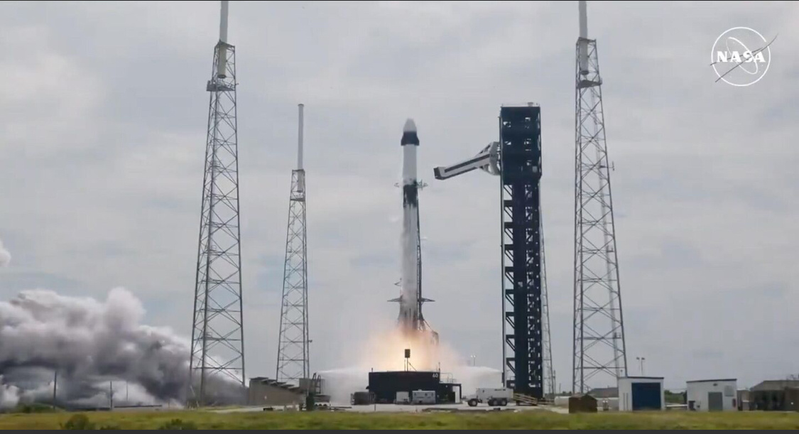 Запуск Crew-9.