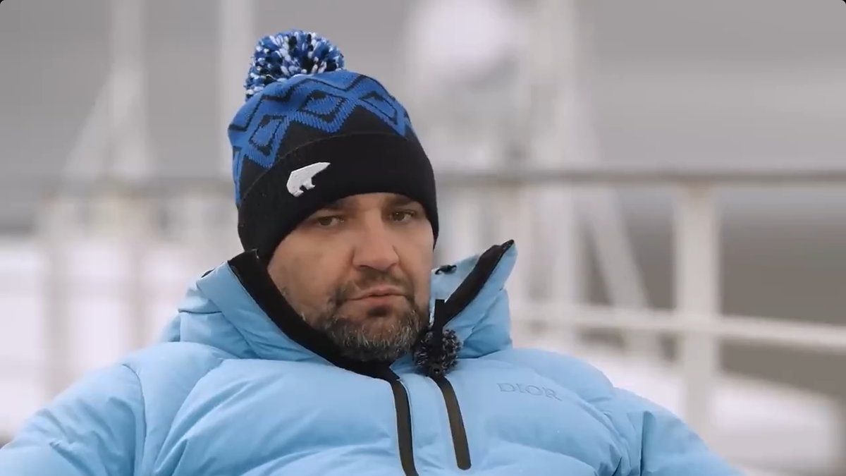 Баста во время интервью