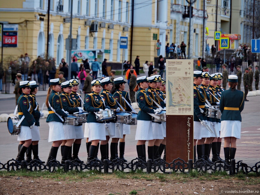 Мне повезло, в один из вечеров увидел репетицию парада... © Сергей Василец