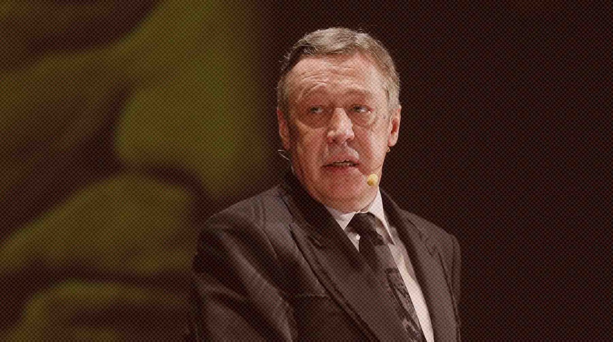    Михаил Ефремов