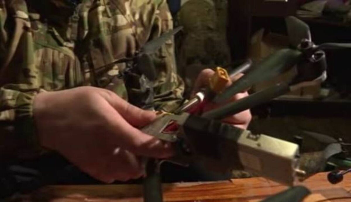    Дроны становятся птицами надежды для тех, кто остался в зоне боевых действий в курском приграничье