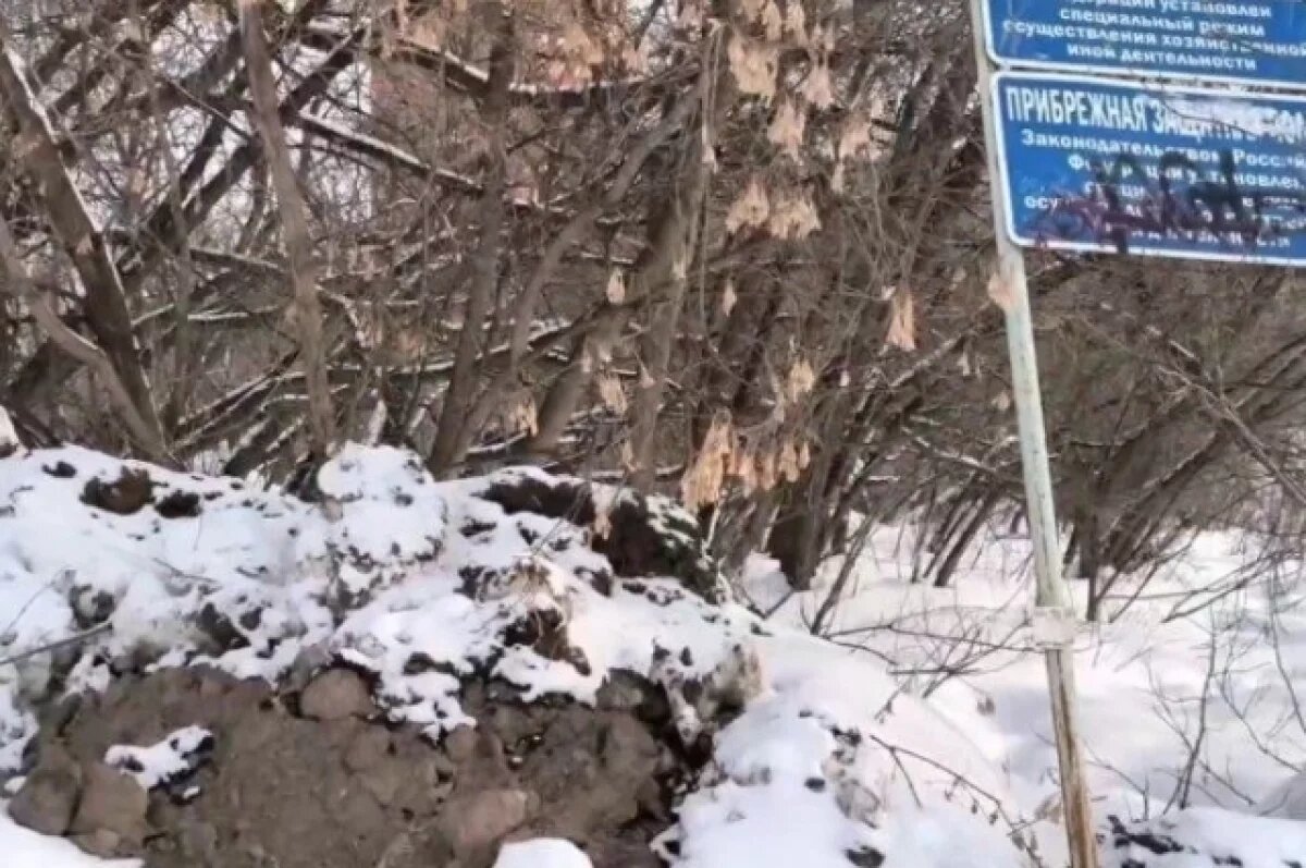    В Ижевске оштрафовали компанию, организовавшую свалку снега у реки Карлутка