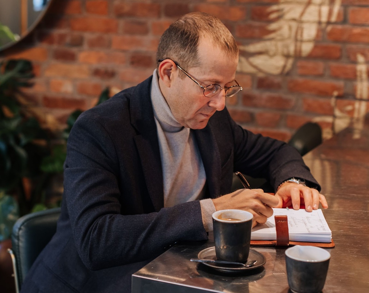 Угрозы и шантаж не помогут добиться повышения зарплаты, а только приведут к конфликтам. Фото © Игорь Рызов