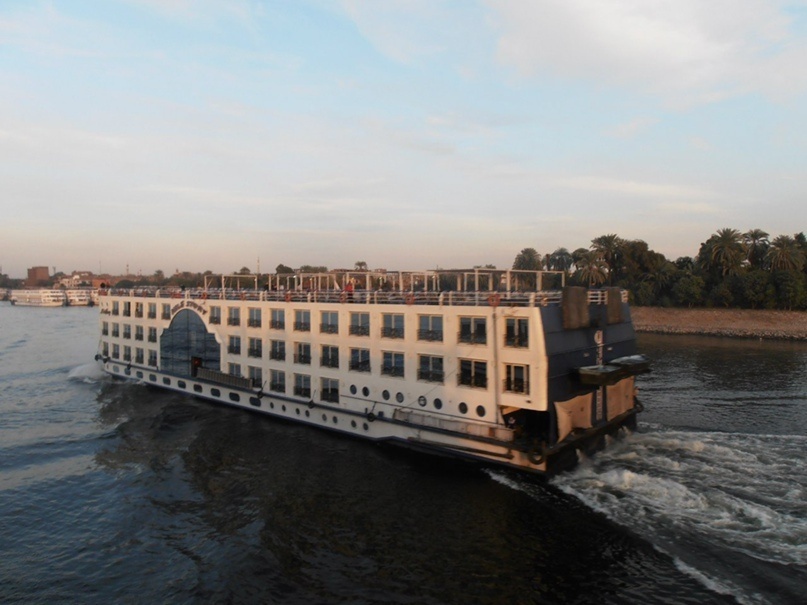 Наш корабль. Отплытие из Луксора.