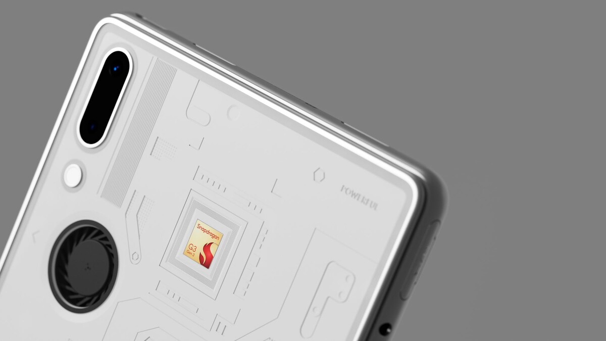    AyaNeo анонсировала игровой планшет и новую портативную консоль