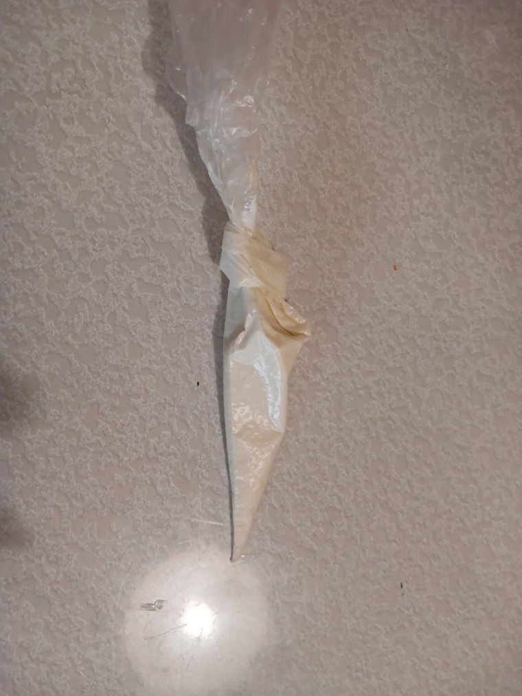 Ингредиенты нужно поместить в кондитерский мешок. Фото: URA.RU