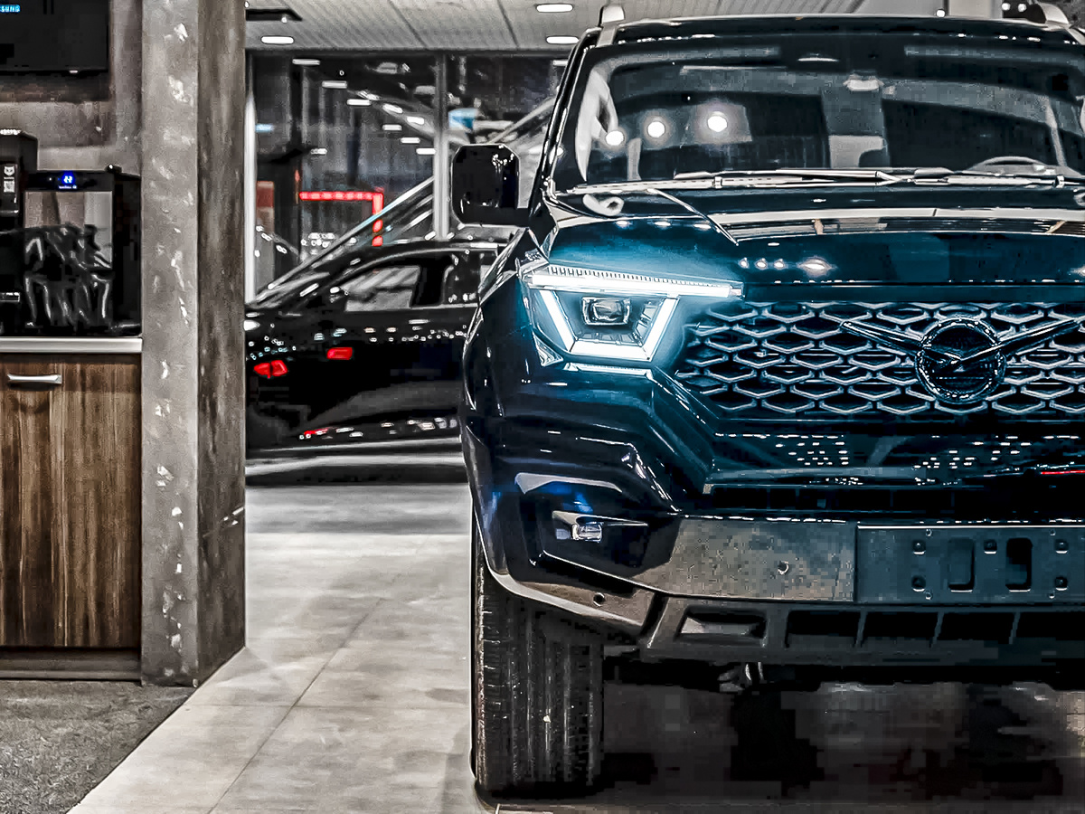 Новый УАЗ Патриот в стиле Tank 400