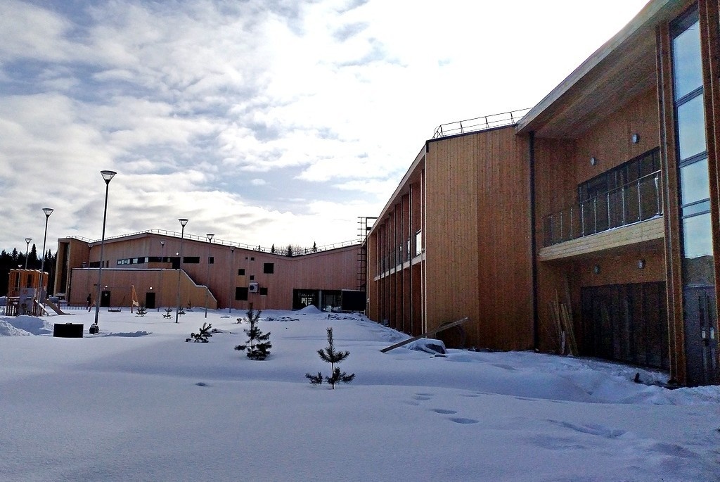    Подрядчик завершает строительство визит-центра музея "Беломорские петроглифы" по графику. Фото: Правительство Карелии