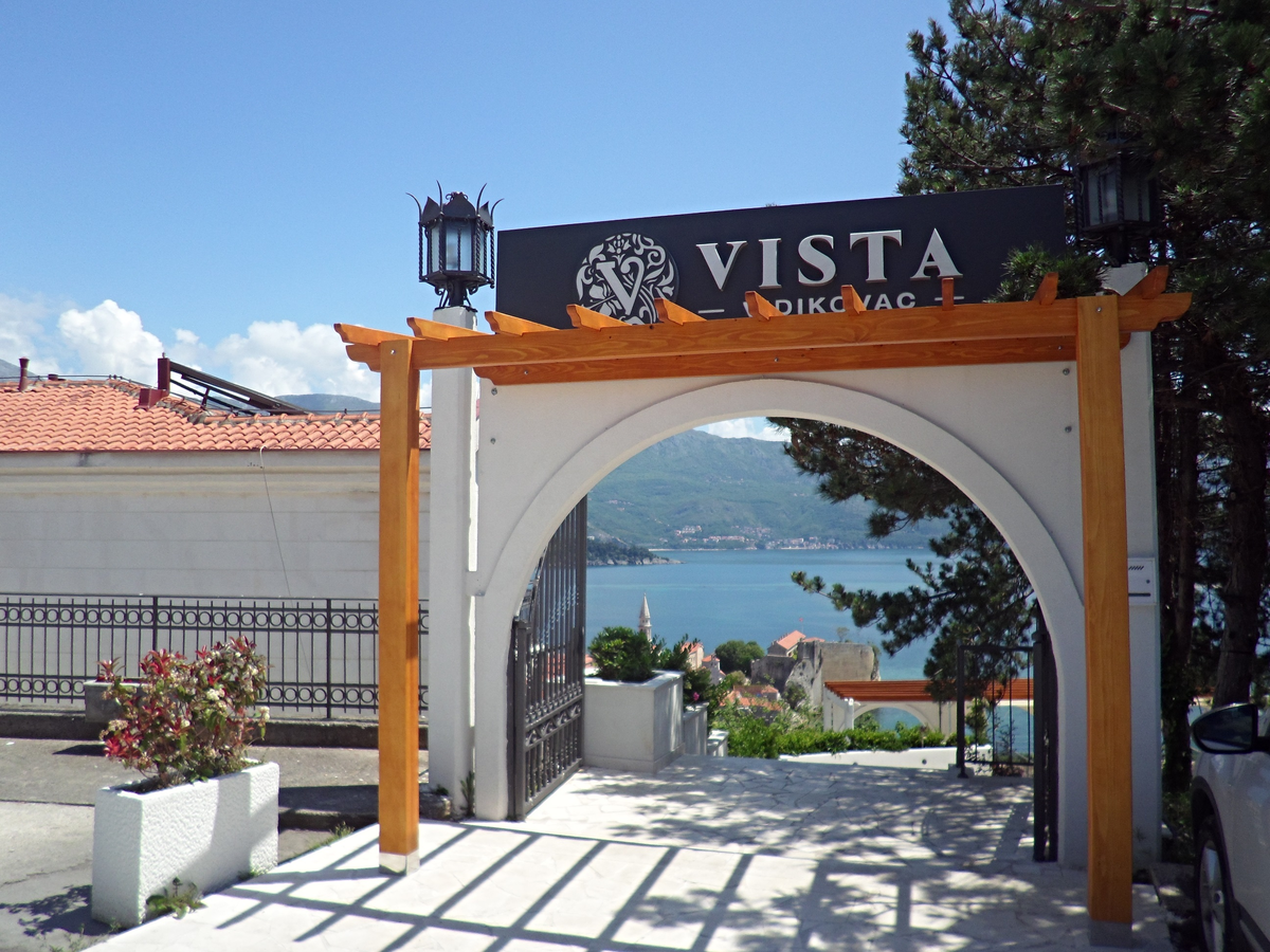 фото http://photos.wikimapia.org/p/00/07/38/82/26_full.jpg