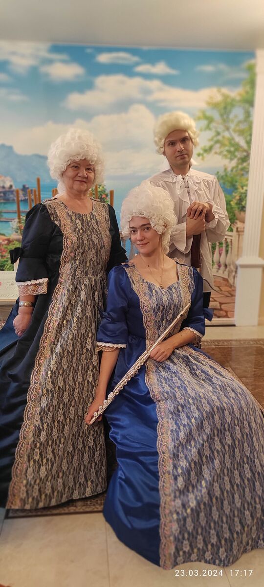 Участники ансамбля Терцио: Ярославцева Анастасия, Пернатий Иван, Симонова Светлана