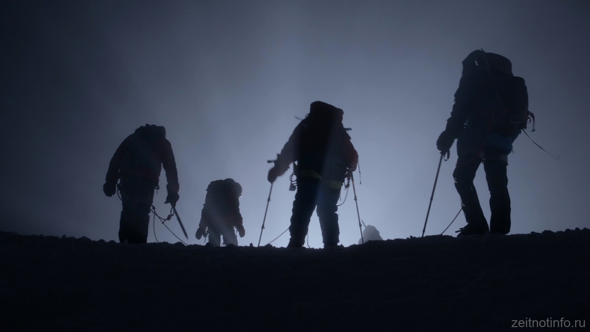 Кадр из фильма "Эльбрус. Точка невозврата" 