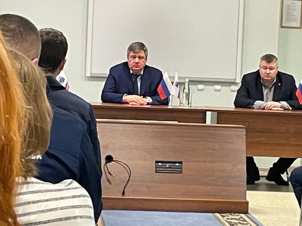 Михаил Ильин и Олег Сайфулин / Фото: vk.com / Аварийно-спасательная служба ЛО