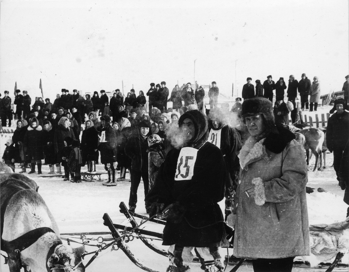 РЭМ 12510-8. Участник гонок на оленьих упряжках. с. Ловозеро. 1970-е гг.