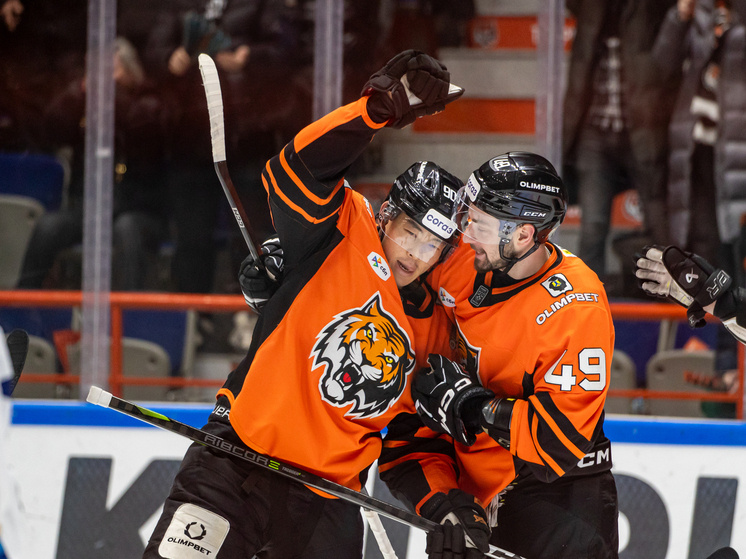     Олег Ли, играющий в хабаровском «Амуре», впервые в карьере стал лучшим нападающим КХЛ