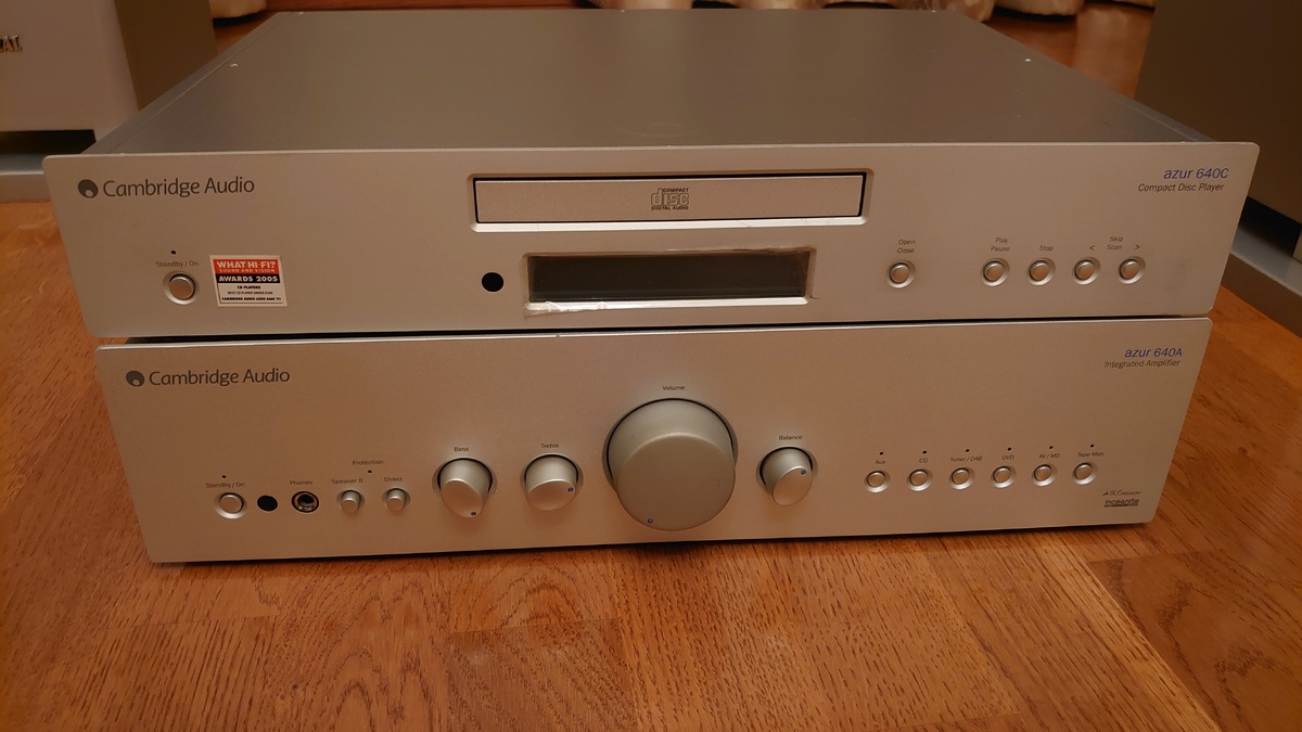 Cambridge. Моя единственная аудиотехника, которая стоит без дела.