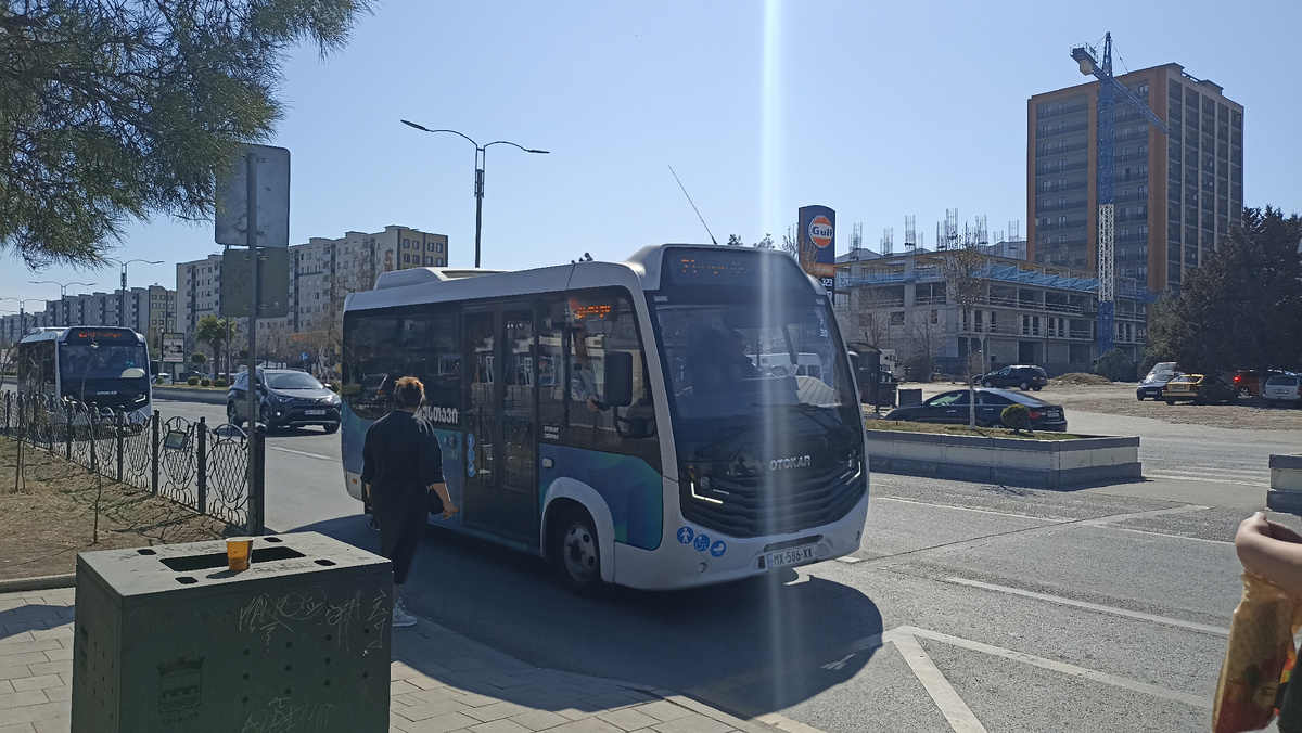 Автобус 21, следующий по маршруту Рустави-Тбилиси