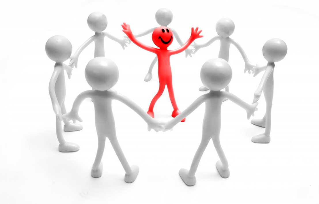 Отвержение — это не приговор верной гибели. Иллюстрация: rawpixel.com on Freepik freepik.com/free-photo/group-multiethnic-business-people-discussing_18947176.htm