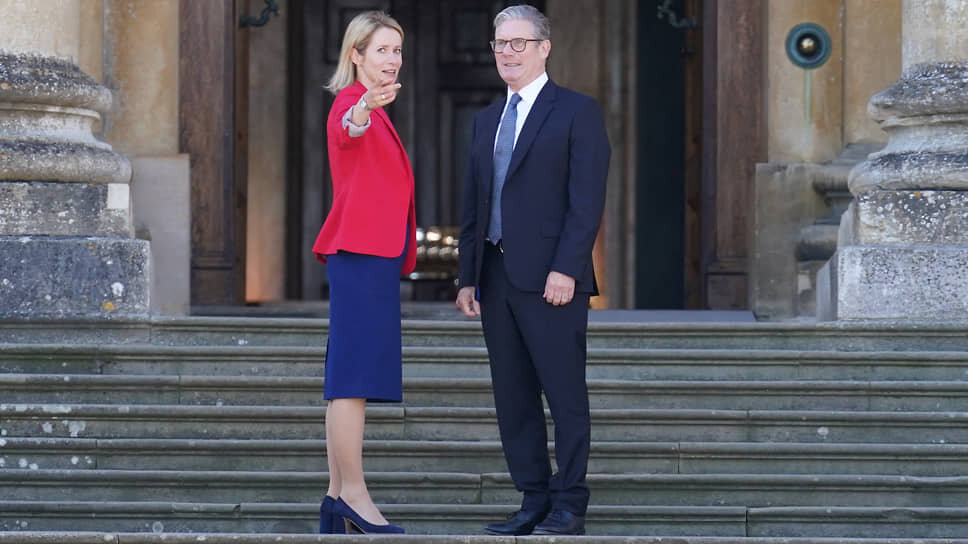 Глава европейской дипломатии Кая Каллас и премьер-министр Великобритании Кир Стармер .📷Фото: Stefan Rousseau / Pool / Reuters