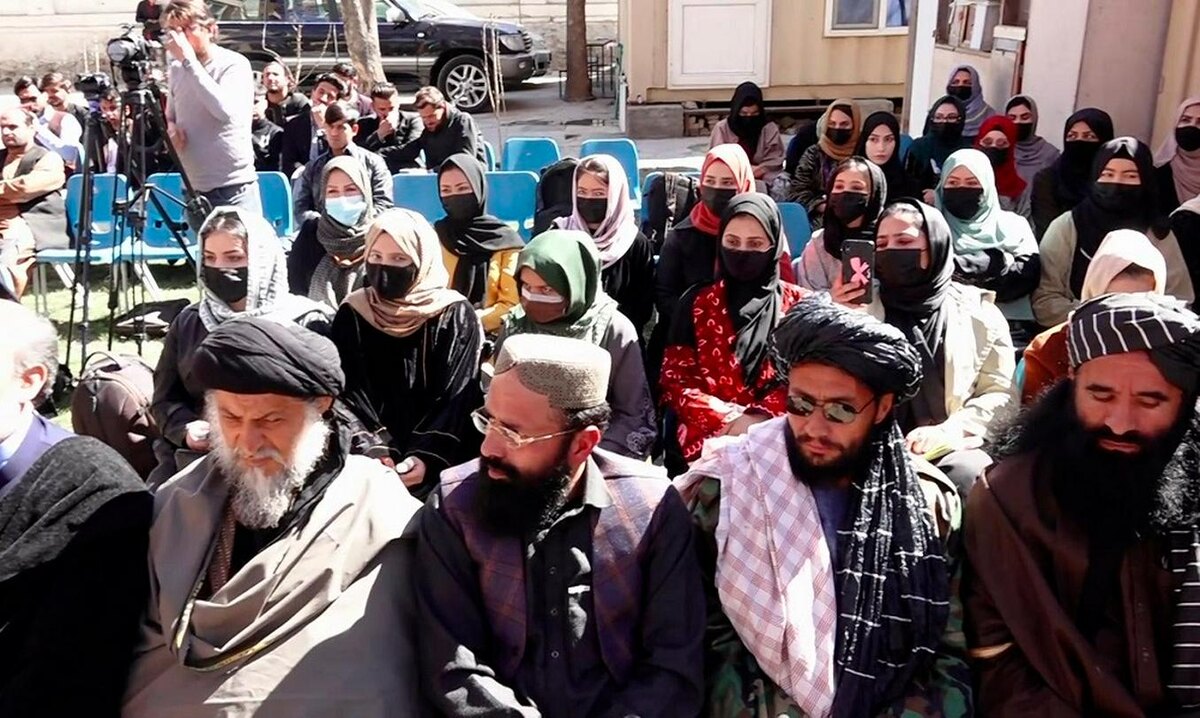 Иллюстрация сайта ariananews.af к новости о Национальном дне журналистов Афганистана