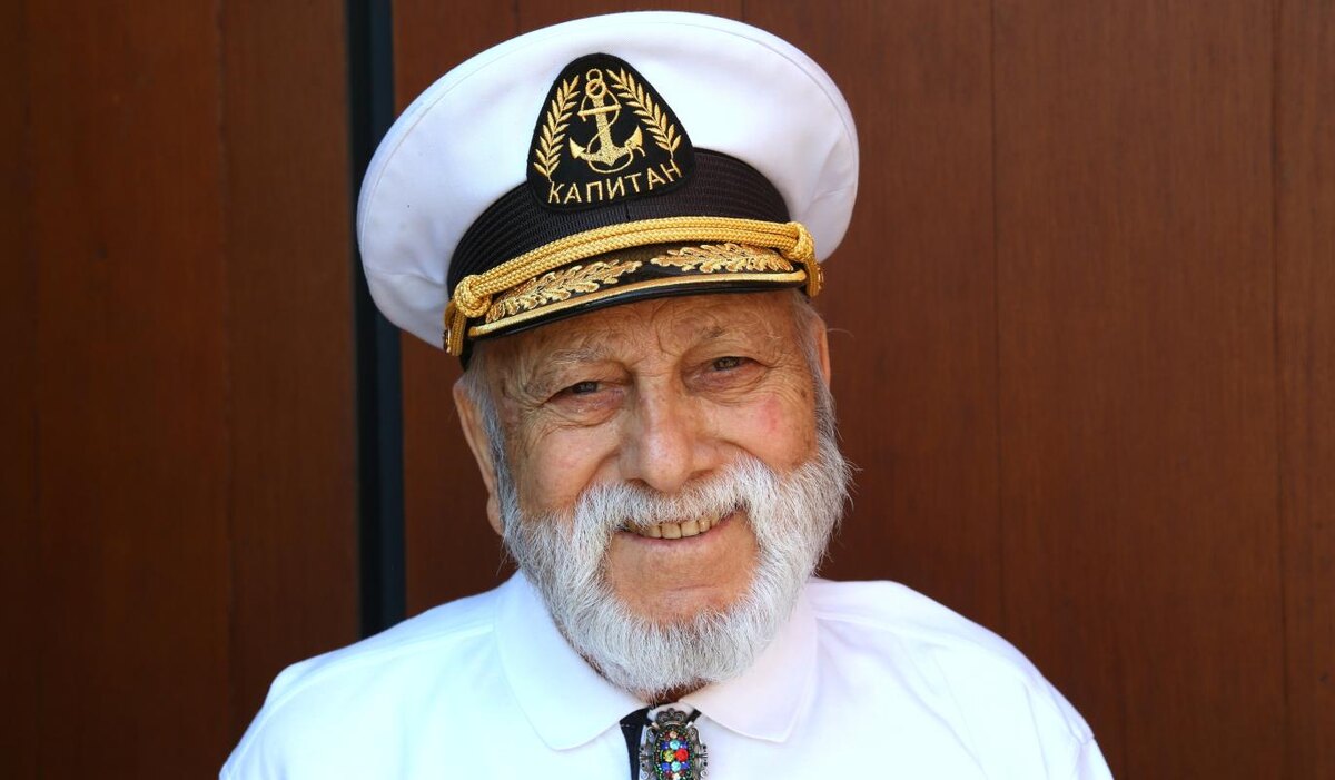     На 93-м году жизни скончался Бедрос Киркоров