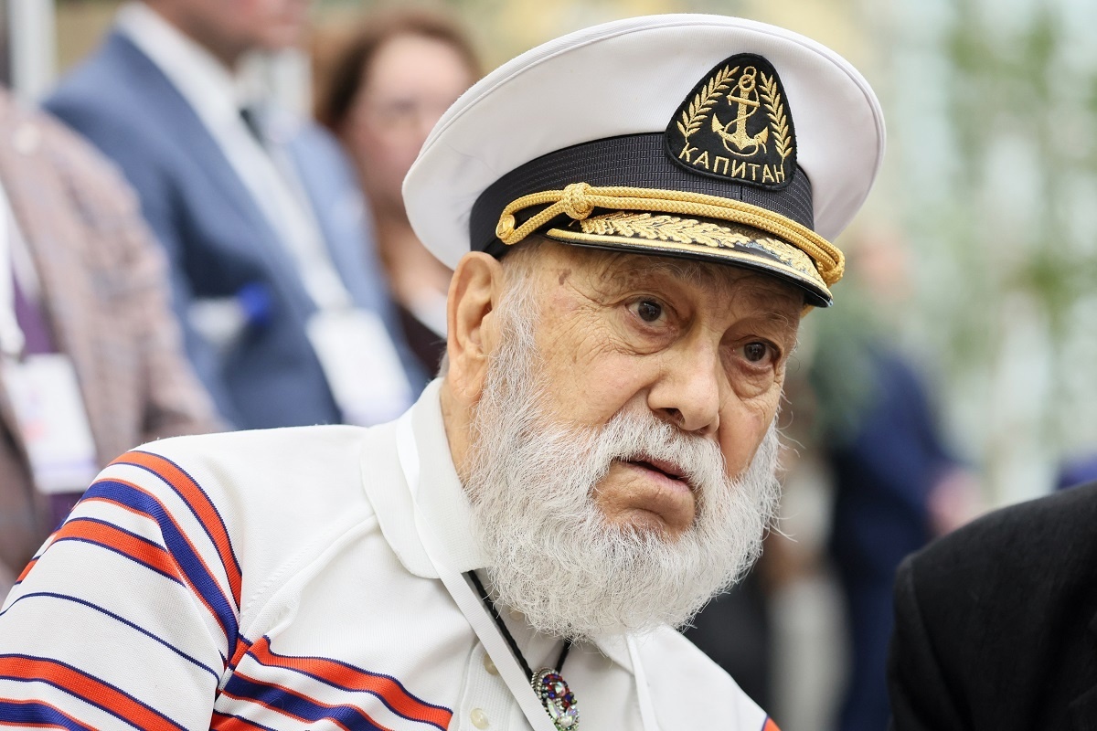    Музыкант не уходил до сцены вплоть до 85 лет, регулярно гастролируя по разным городам и странам