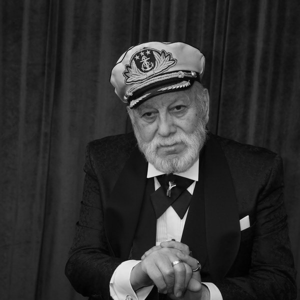     Скончался Бедрос Киркоров