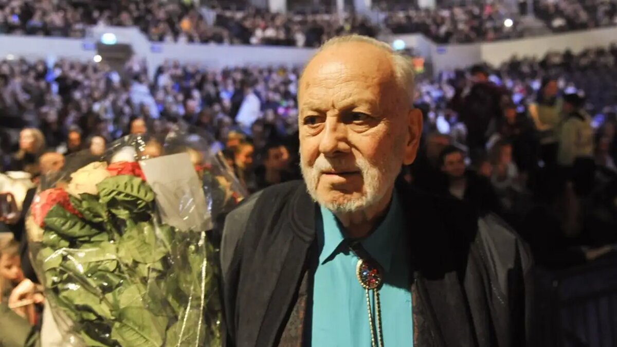    Бедрос Киркоров