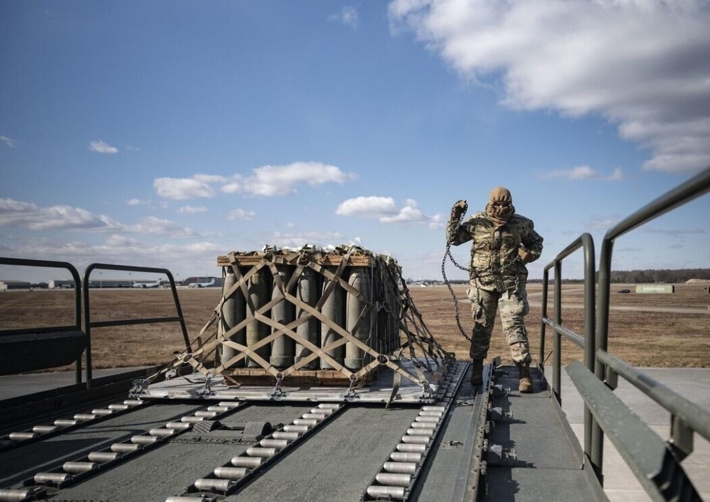    Bloomberg: Россия требует остановить поставки оружия на Украину для перемирия