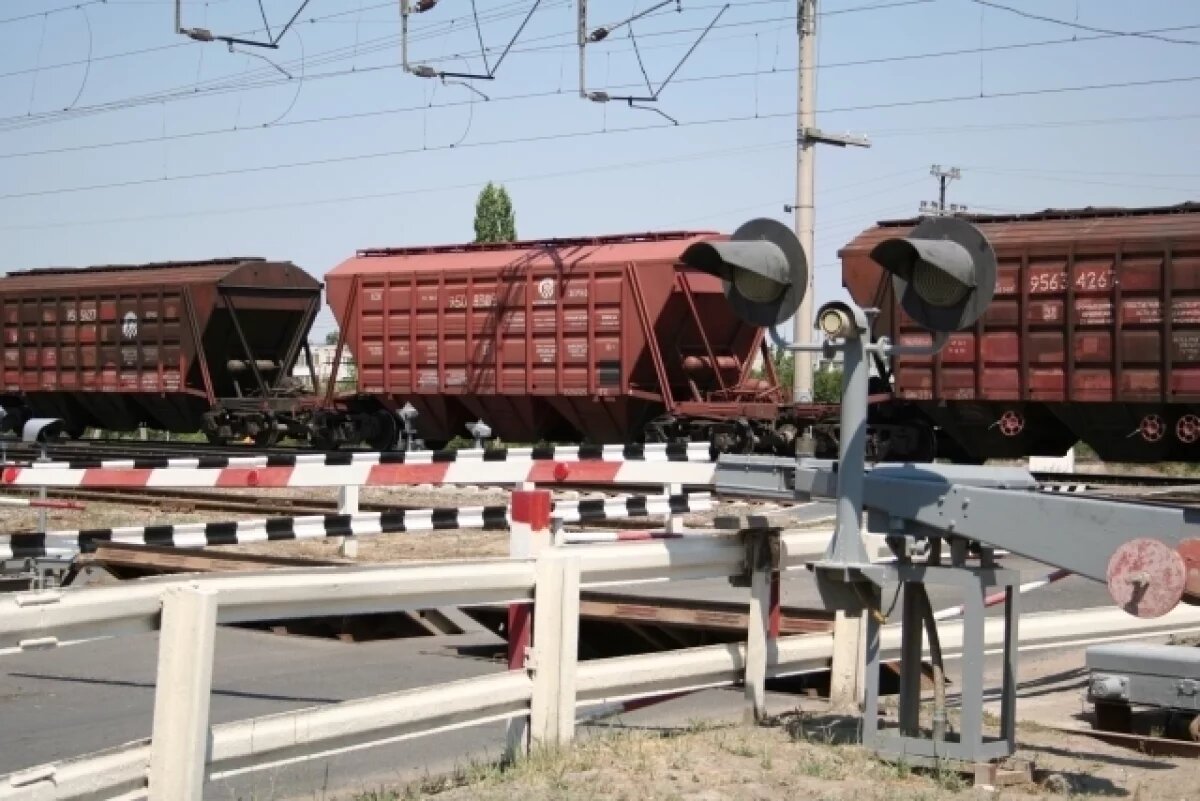    В Волгограде водителей лишат прав за нарушения на ж/д переезде