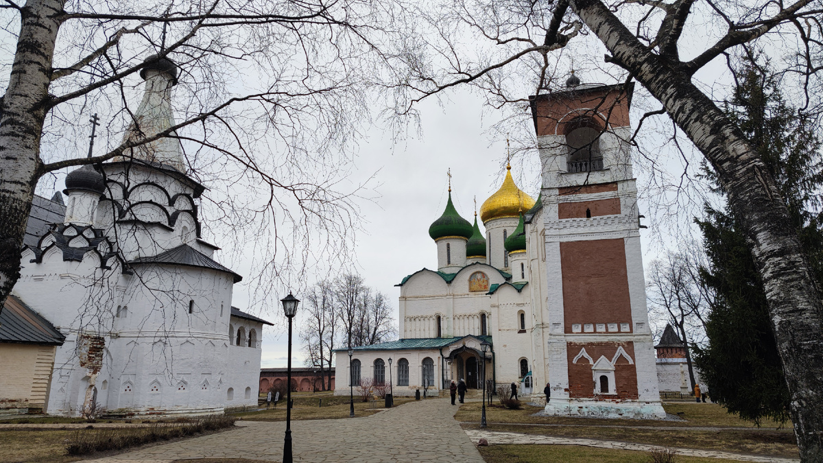Успенская церковь, Преображенский собор и звонница 