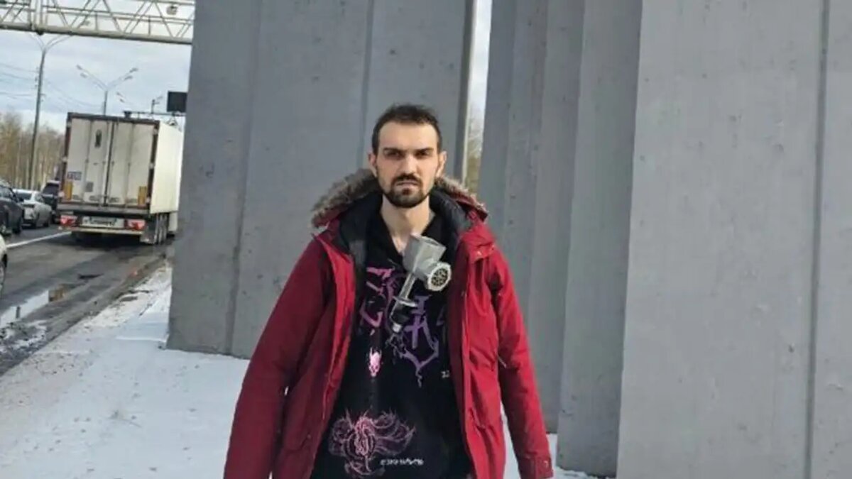    Стендап-комик Артемий Останин.