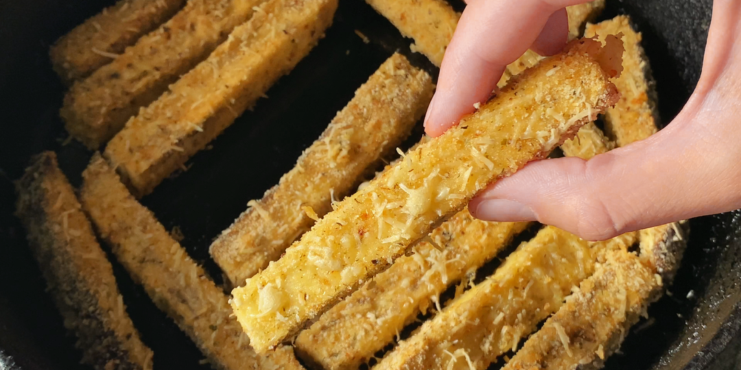 Хрустящие баклажаны в духовке: вкусно, как во фритюре, но легче!