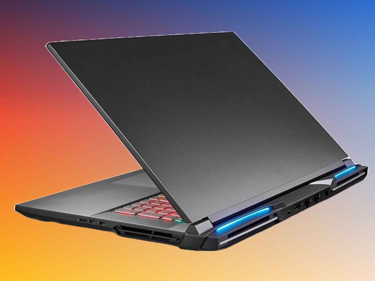    Eurocom Raptor X18 получил топовый чип Intel, RTX 5090 и 256 ГБ ОЗУ