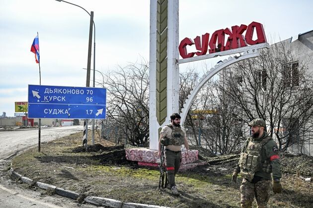 Сергей Бобылев/РИА Новости
Военнослужащие батальонно-тактической группы «Каштан» спецназа «Ахмат» в освобожденной Судже