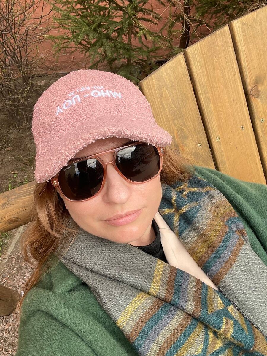 Грелась на солнышке в Inner