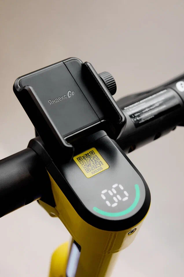 Яндекс представил новое поколение самокатов с умной кнопкой  