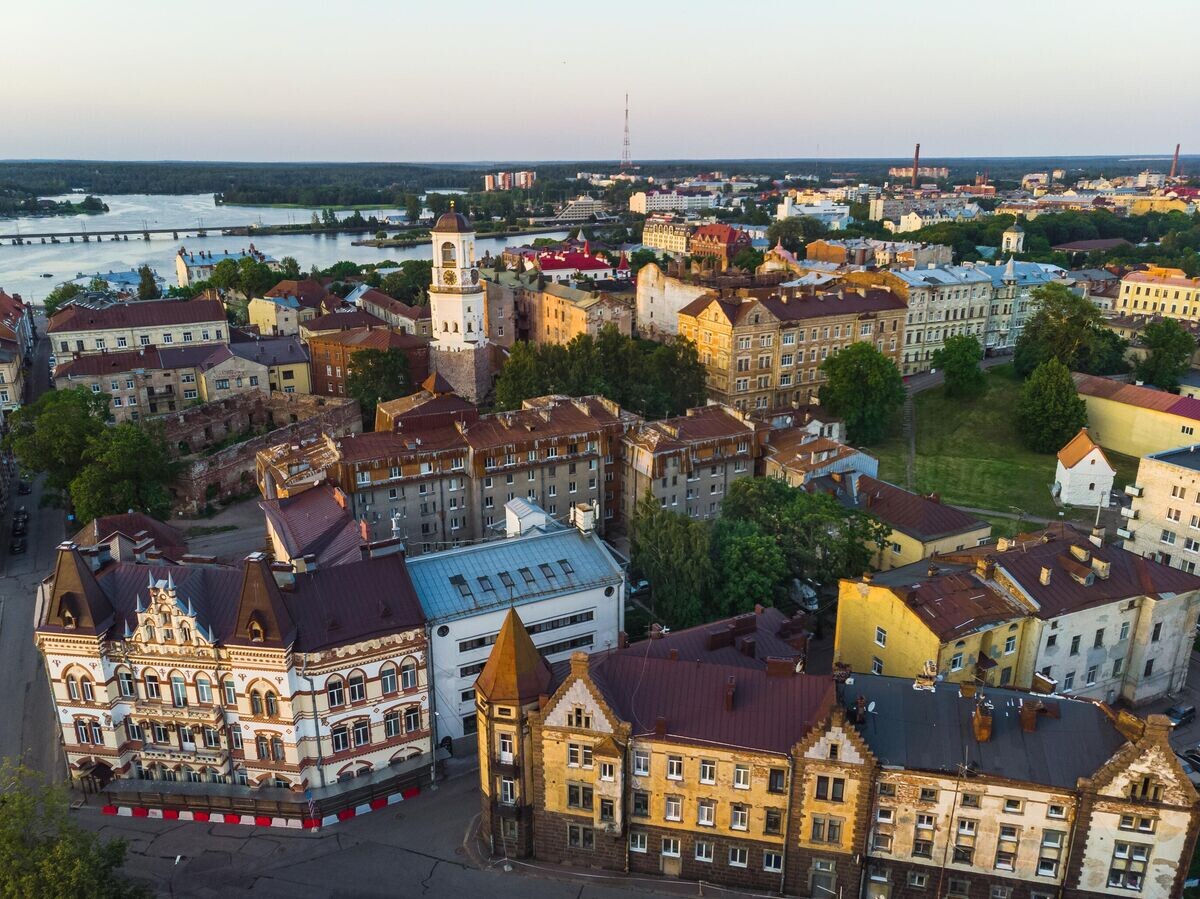    Вид на город Выборг© iStock.com / Karina Movsesyan