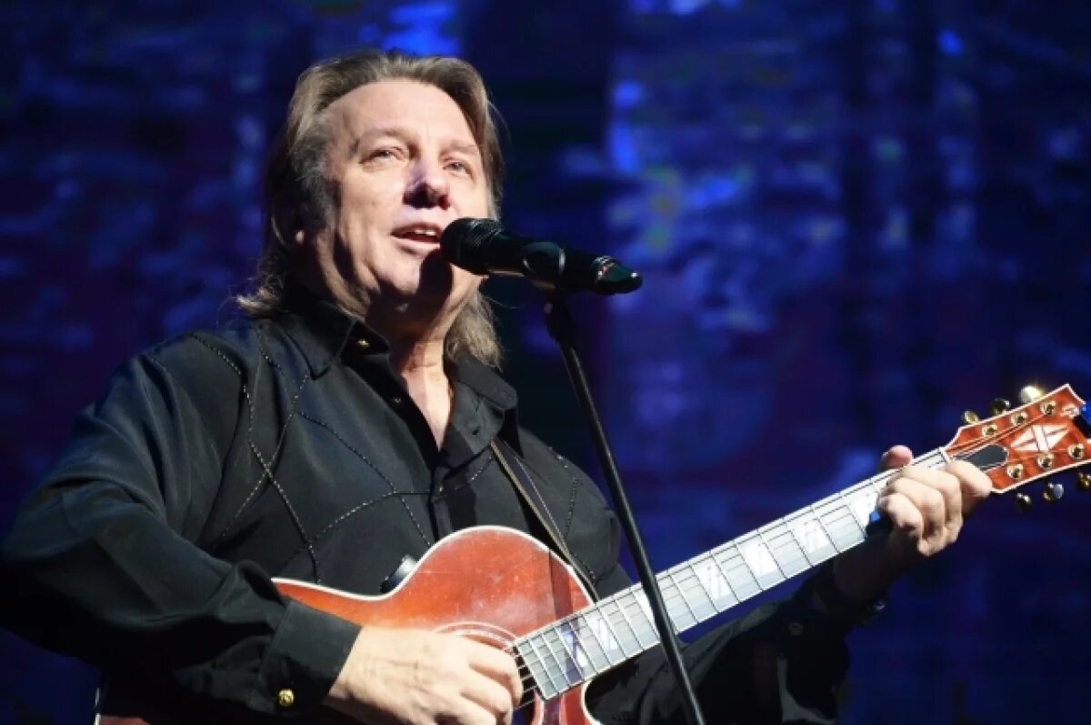    Юрий Лоза заявил, что не знает песен Бедроса Киркорова