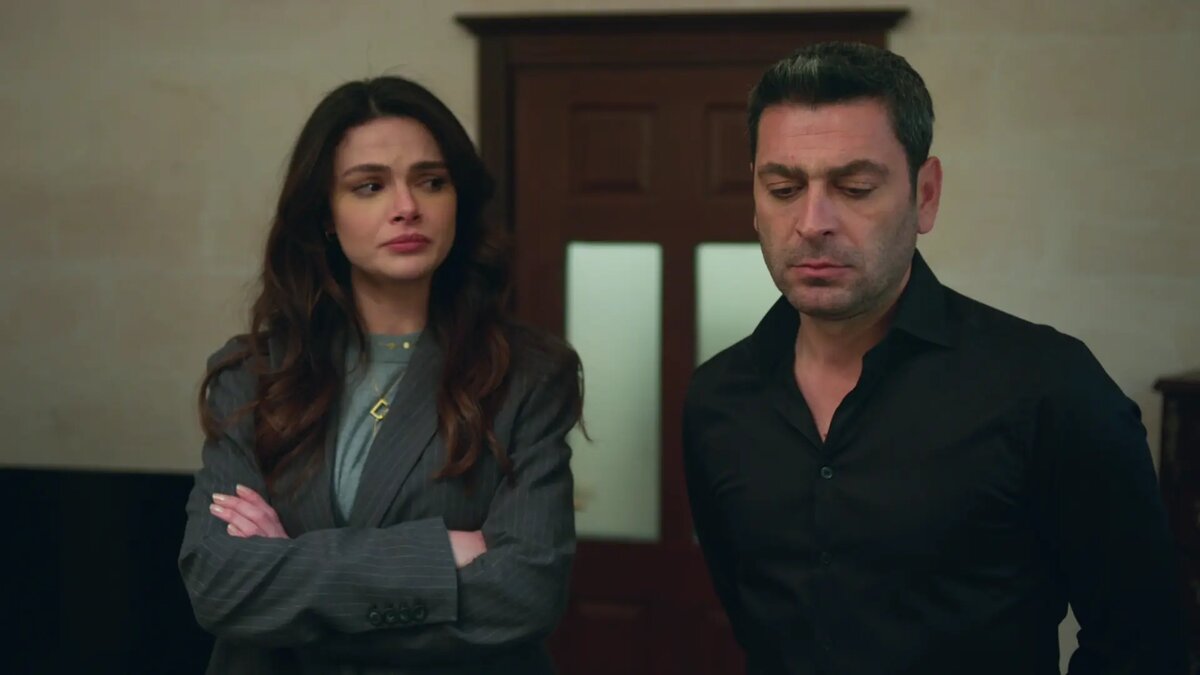 кадр из сериала "Далекий город"