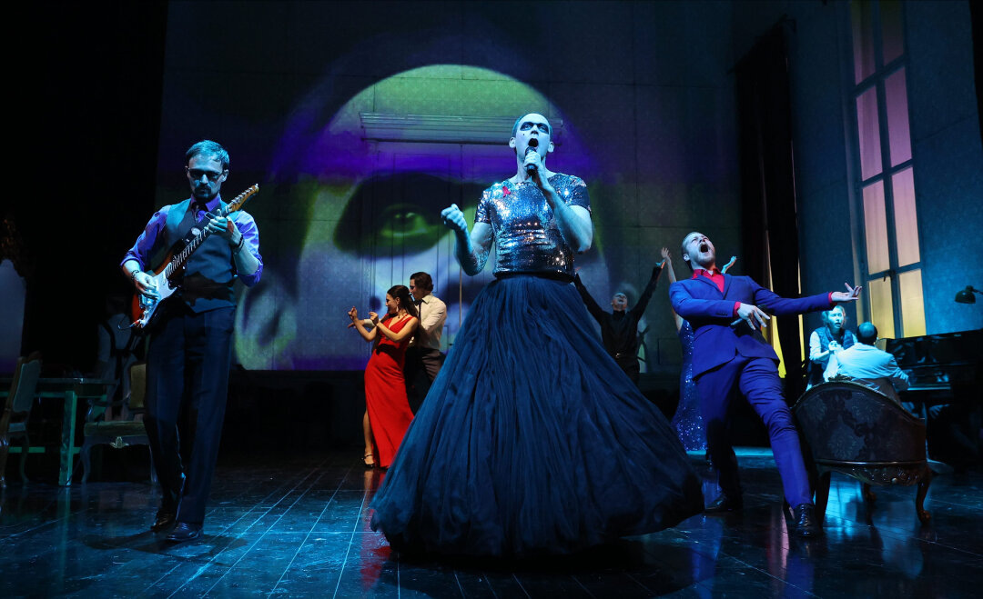    «Zholdak Dreams: похитители чувств» в БДТ Фото: Изображение предоставлено Собака.ru пресс-службой БДТ. Фото: Стас Левшин